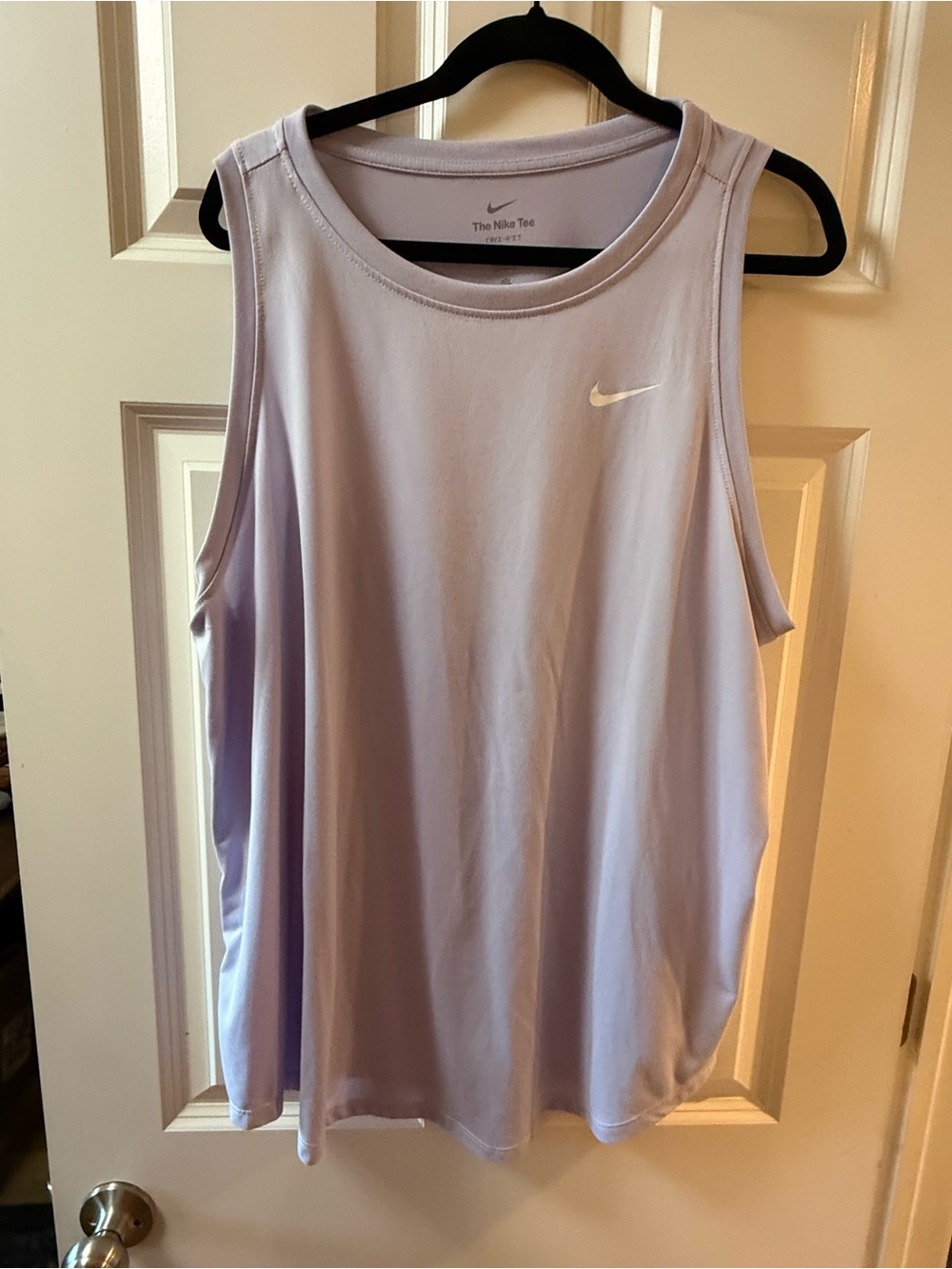 Nike Women's Lavender Lightweight Performance Tank